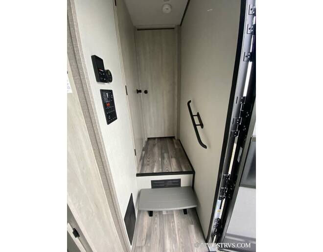 2024 Wildcat One 23RK Fifth Wheel at 72 West Motors and RVs STOCK# 004818 Photo 14