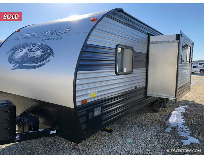 2021 Cherokee Grey Wolf 23DBH Travel Trailer at 72 West Motors and RVs STOCK# 072173 Photo 3