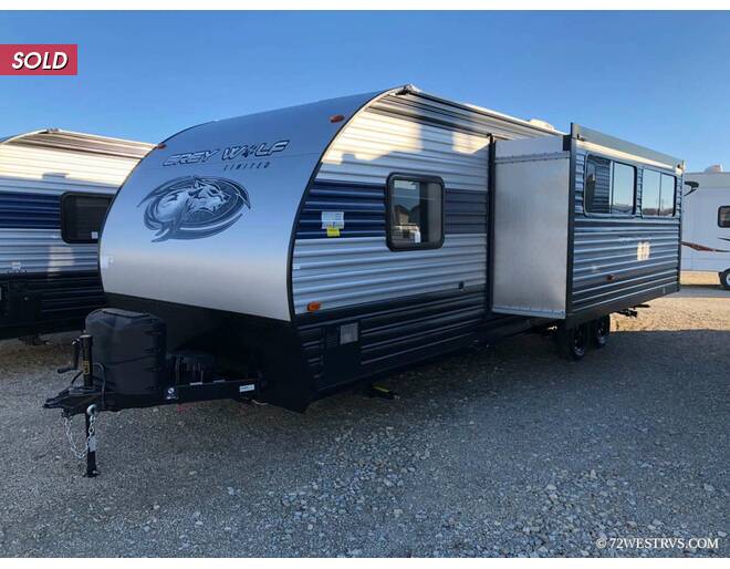 2021 Cherokee Grey Wolf 26DBH Travel Trailer at 72 West Motors and RVs STOCK# 072838 Photo 3