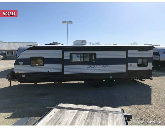 2021 Cherokee Grey Wolf 26BRB Travel Trailer at 72 West Motors and RVs STOCK# 073130 Photo 4