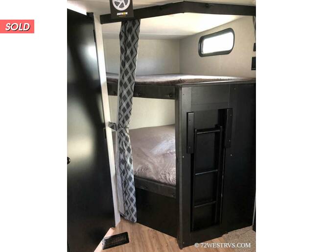 2021 Cherokee 274BRB Travel Trailer at 72 West Motors and RVs STOCK# 150503 Photo 13