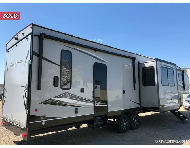 2021 Cherokee Wolf Pack Toy Hauler 355PACK14 Fifth Wheel at 72 West Motors and RVs STOCK# 218195 Photo 4