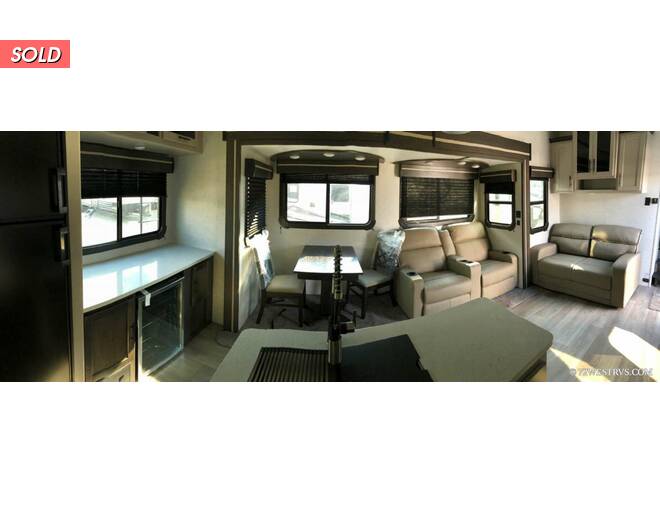 2021 CrossRoads Cruiser Aire 28RD Fifth Wheel at 72 West Motors and RVs STOCK# 321387 Photo 8