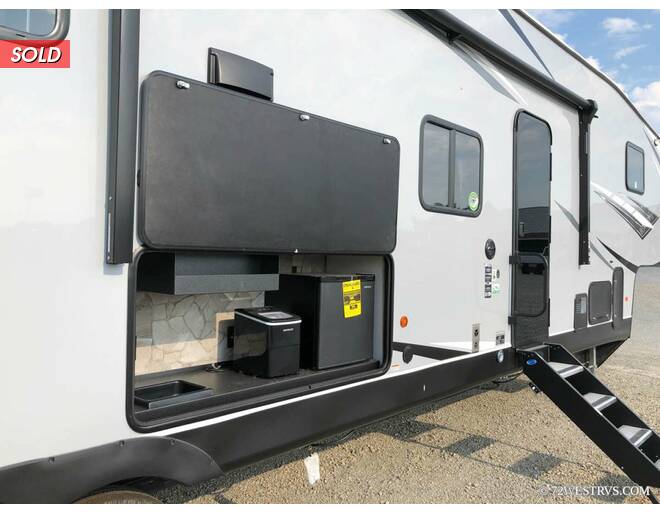 2021 Cherokee Wolf Pack Toy Hauler 365PACK16 Fifth Wheel at 72 West Motors and RVs STOCK# 218499 Photo 4
