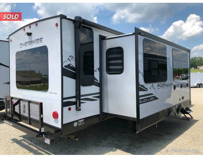 2021 Cherokee 274WKBL Black Label Travel Trailer at 72 West Motors and RVs STOCK# 152448 Photo 4