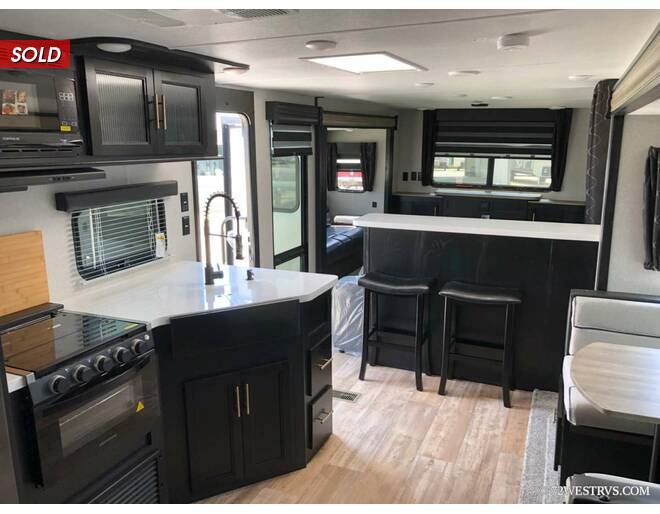 2021 Cherokee 306MMBL Black Label Travel Trailer at 72 West Motors and RVs STOCK# 153067 Photo 14
