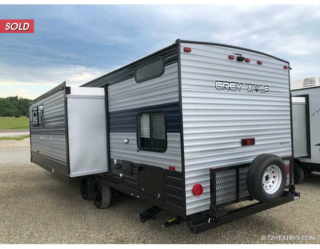 2021 Cherokee Grey Wolf 26BRB Travel Trailer at 72 West Motors and RVs STOCK# 076559 Photo 4