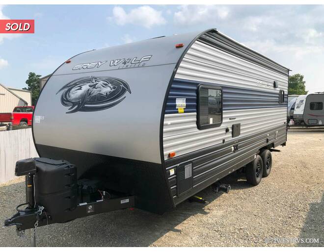 2021 Cherokee Grey Wolf 18RR Travel Trailer at 72 West Motors and RVs STOCK# 077008 Photo 3
