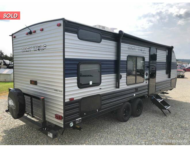 2022 Cherokee Grey Wolf 26DJSE Travel Trailer at 72 West Motors and RVs STOCK# 000721 Photo 5