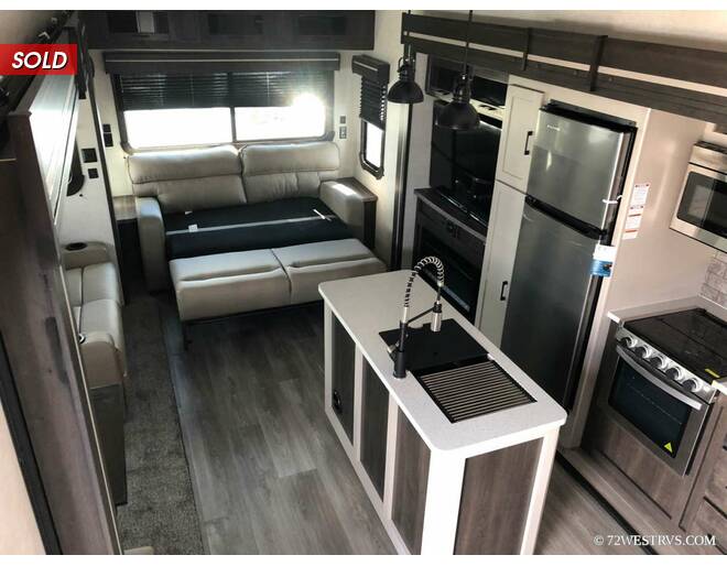 2022 CrossRoads Cruiser Aire 31SI Fifth Wheel at 72 West Motors and RVs STOCK# 321831 Photo 19