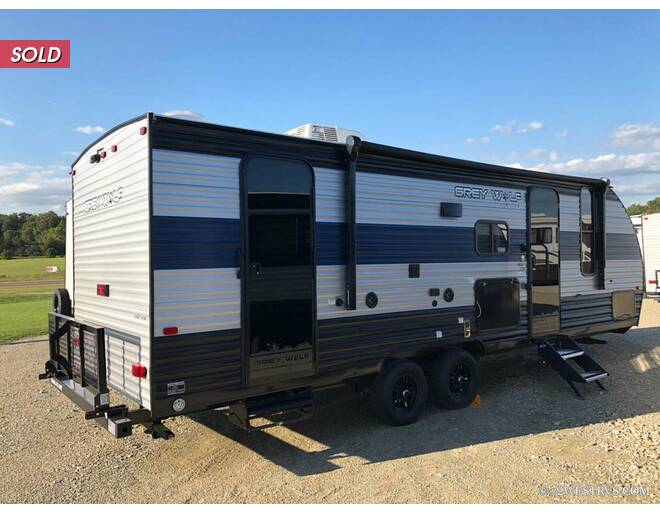 2022 Cherokee Grey Wolf 23DBH Travel Trailer at 72 West Motors and RVs STOCK# 077947 Photo 5