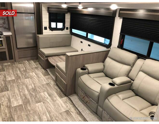 2022 CrossRoads RV Sunset Trail Super Lite 309RK Travel Trailer at 72 West Motors and RVs STOCK# 350633 Photo 7