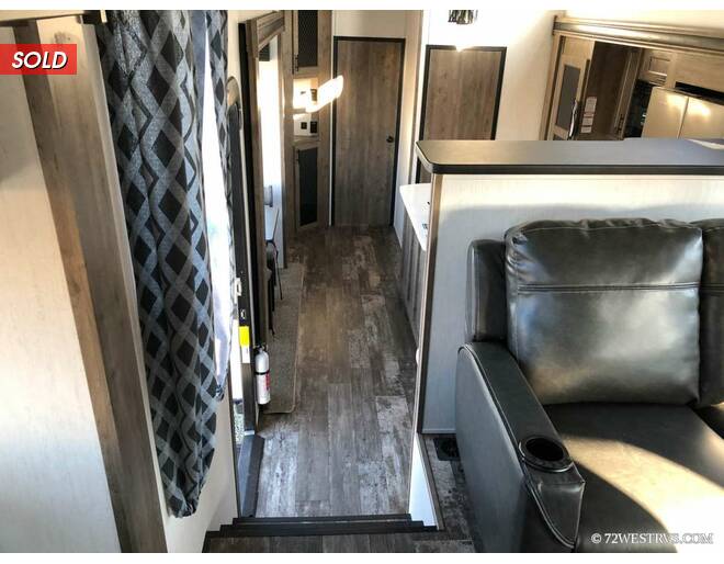 2022 Sabre 37FLH Fifth Wheel at 72 West Motors and RVs STOCK# 109166 Photo 10