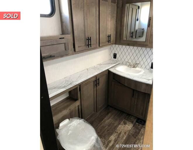 2022 Sabre 37FLH Fifth Wheel at 72 West Motors and RVs STOCK# 109166 Photo 20