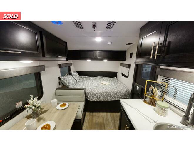 2022 Cherokee Wolf Pup 16BHS Travel Trailer at 72 West Motors and RVs STOCK# 021036 Photo 8