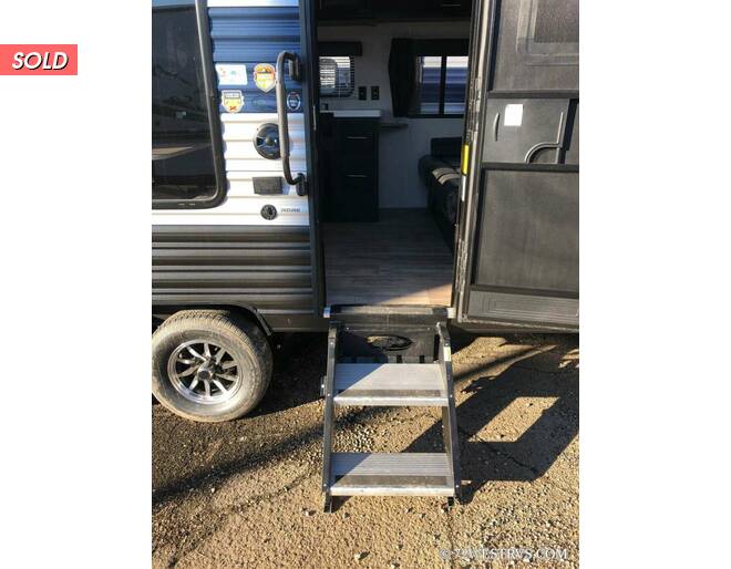 2022 Cherokee Grey Wolf 26DJSE Travel Trailer at 72 West Motors and RVs STOCK# 001642 Photo 4
