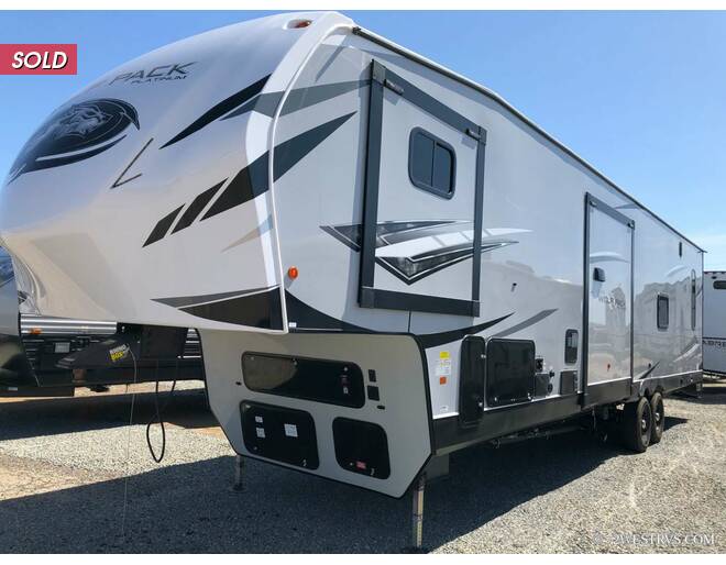 2022 Cherokee Wolf Pack Toy Hauler 355PACK14 Fifth Wheel at 72 West Motors and RVs STOCK# 220720 Photo 3