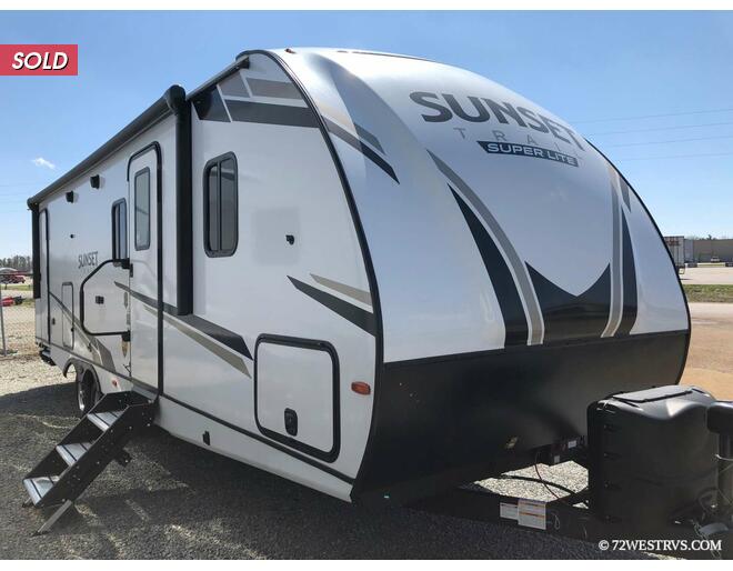 2022 CrossRoads RV Sunset Trail Super Lite 272BH Travel Trailer at 72 West Motors and RVs STOCK# 352875 Exterior Photo