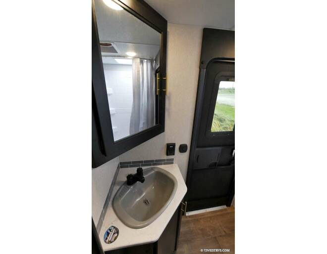 2022 Cherokee Grey Wolf 26DBH Travel Trailer at 72 West Motors and RVs STOCK# 081949 Photo 11