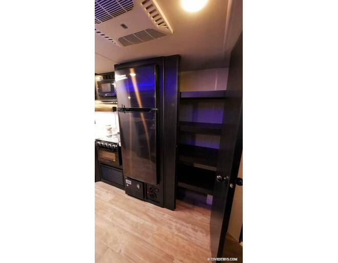 2022 Cherokee Grey Wolf 26DBH Travel Trailer at 72 West Motors and RVs STOCK# 081949 Photo 15