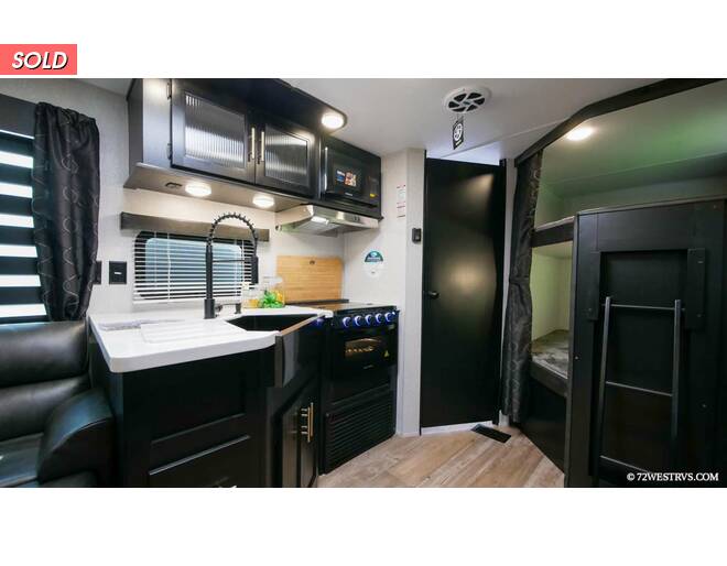 2022 Cherokee 274BRBBL Black Label Travel Trailer at 72 West Motors and RVs STOCK# 158385 Photo 7