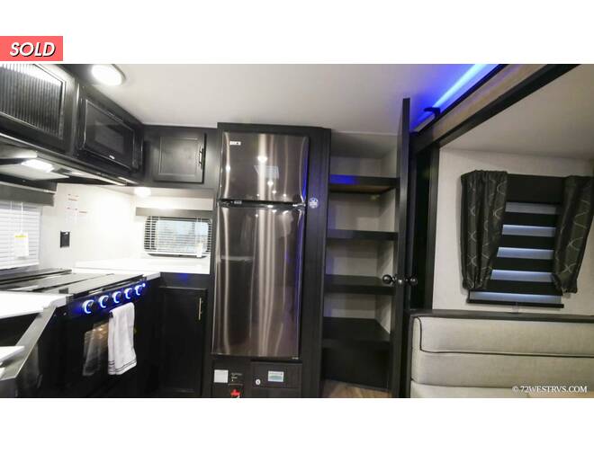 2022 Cherokee 274RKBL Black Label Travel Trailer at 72 West Motors and RVs STOCK# 159362 Photo 13