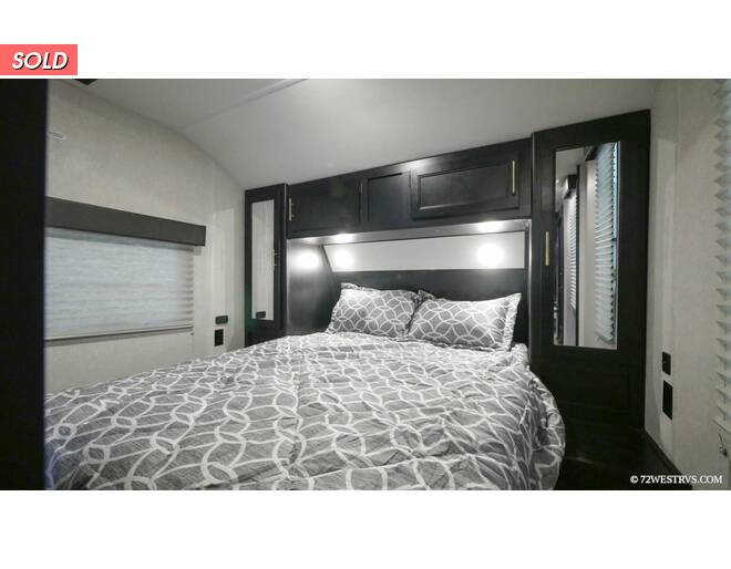2022 Cherokee 274RKBL Black Label Travel Trailer at 72 West Motors and RVs STOCK# 159362 Photo 8