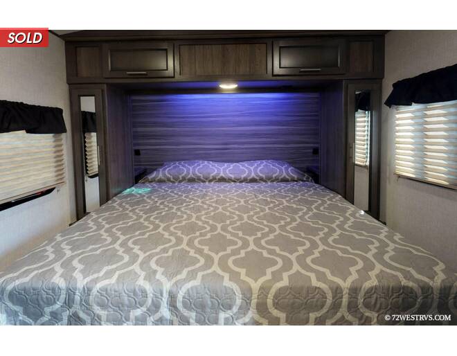 2022 CrossRoads Sunset Trail Super Lite 222RB Travel Trailer at 72 West Motors and RVs STOCK# 354030 Photo 4