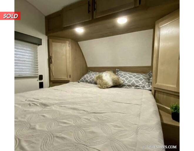 2023 Cherokee Wolf Pup 25JB Travel Trailer at 72 West Motors and RVs STOCK# 028395 Photo 14