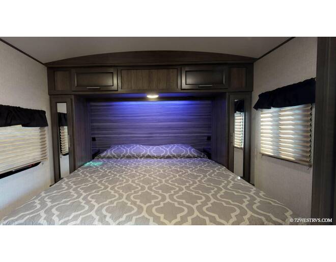 2023 CrossRoads Sunset Trail Super Lite 253RB Travel Trailer at 72 West Motors and RVs STOCK# 351117 Photo 4
