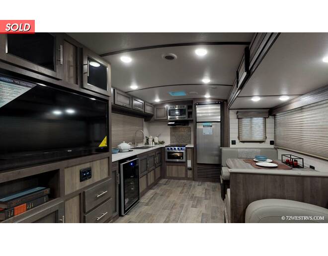 2023 CrossRoads RV Sunset Trail Super Lite 253RB Travel Trailer at 72 West Motors and RVs STOCK# 351117 Photo 6