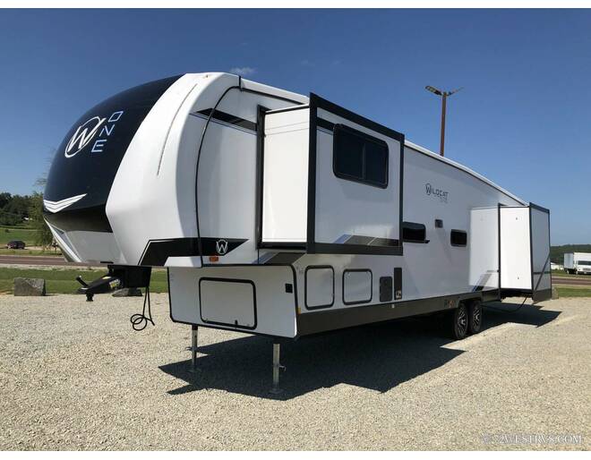 2024 Wildcat One 35FL Fifth Wheel at 72 West Motors and RVs STOCK# 004750 Photo 3
