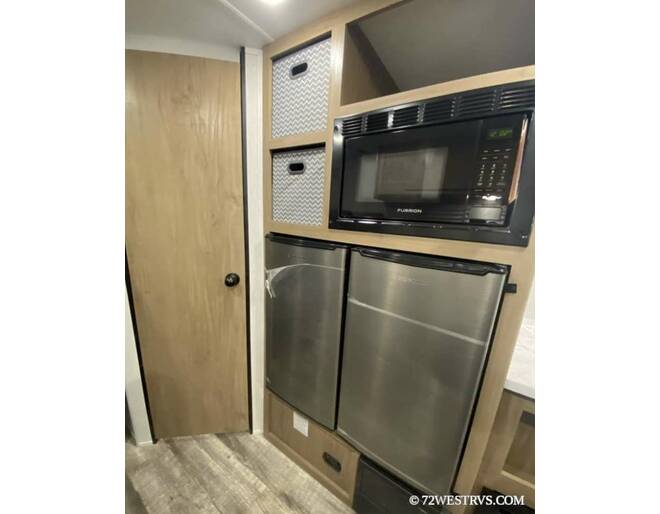2024 Cherokee Wolf Den 26EV Travel Trailer at 72 West Motors and RVs STOCK# 088979 Photo 13